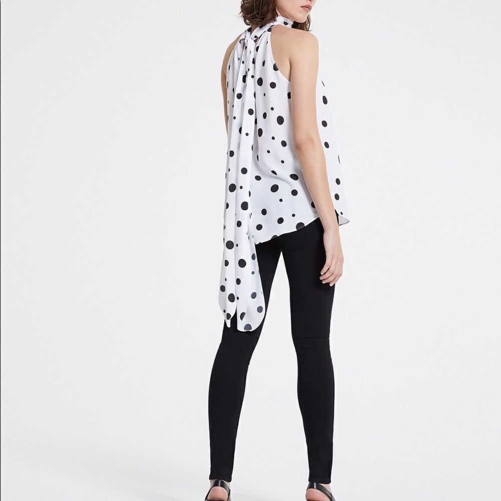 AG the honor top black and white L